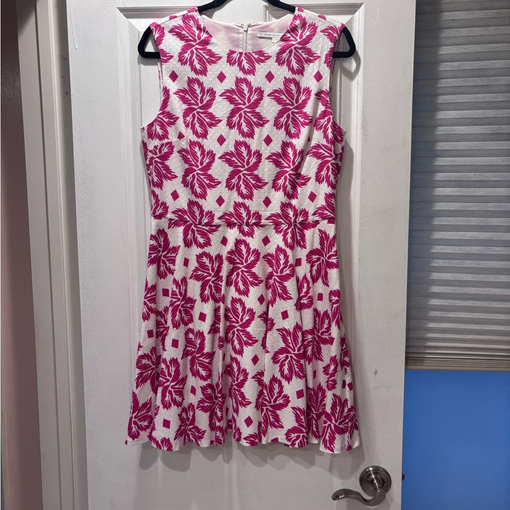 Diane Von Furstenberg Fuchsia and Cream Patterned Dress